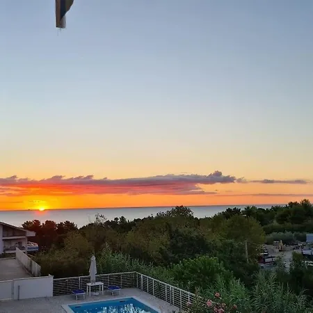 Holidayhome Manetta Tra Mare E Natura * Pineto