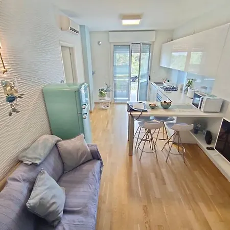 Holidayhome Manetta Tra Mare E Natura Pineto