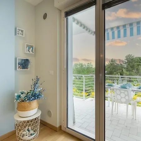 Holidayhome Manetta Tra Mare E Natura Pineto